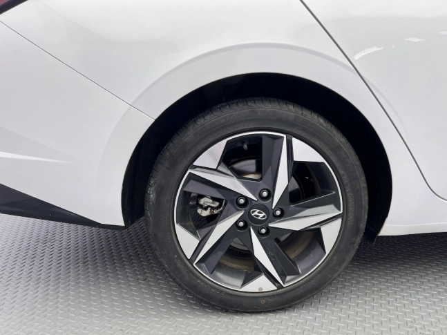 Hyundai Elantra 2023 1.5 CVT GLX Elite 2023