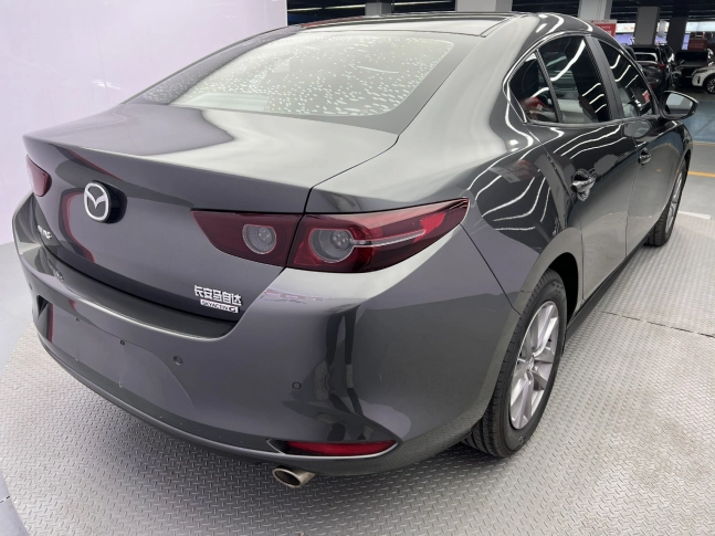 Mazda 3 Axela 2022, Mazda 3 Axela Sedan 2.0 2022