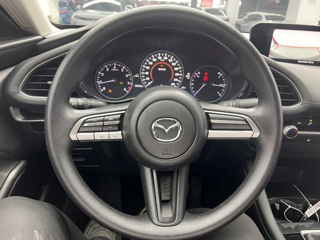 Mazda 3 Axela 2022, Mazda 3 Axela Sedan 2.0 2022